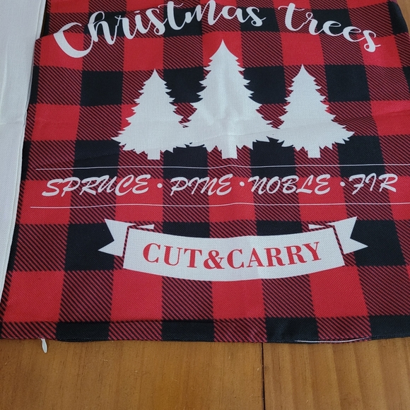 Nwot Christmas Throw Pillow Case Covers Bundle - Picture 3 of 5